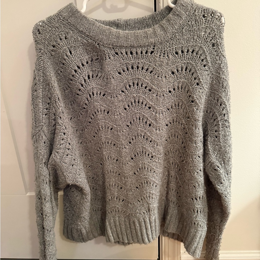 American Eagle Sweater